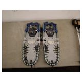 L.L.Bean Pathfinder 26 Snowshoes with Yukon Poles