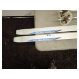 Karhu Cross Country Ski Set with Poles and Boots