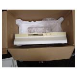 Set of 3 Modern White Armchairs with Wooden Legs