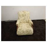 Vintage arm chair rocker. Good shape!