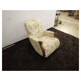 Vintage arm chair rocker. Good shape!