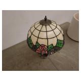 Tiffany-Style Table Lamp with Stained Glass Shade