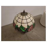 Tiffany-Style Table Lamp with Stained Glass Shade