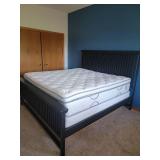 Sophisticated Queen Sixe Bed Set - Jet Black Slatted