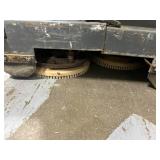 ADVANCE MACHINE CO. 240LX Floor Scrubber Model 393320