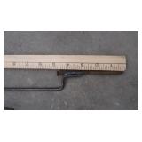 TRAPPING STAKES / SNARES