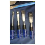 TACKLE BOX FULL OF CHISELS AND PICKS