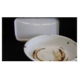 ENAMELWARE WASHTUB AND TRAY