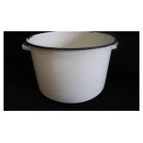 ENAMELWARE POTS AND PIECES