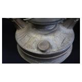 ViNTAGE OIL LAMP