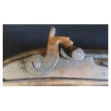 VINTAGE / ANTIQUE GUN "WALL HANGER"