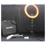 NEEWER RING LIGHT KIT  LIKE NEW