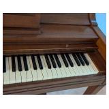 Hammond Upright Piano