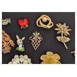 Assorted Vintage Brooches
