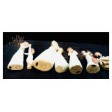 Beautiful Willow Tree Figurines, Including Mother and Daughter