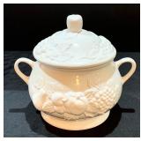 Vintage White Nature Tabletops Unlimited 3 Piece Soup Tureen