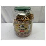 52oz Utz Sourdough Pretzels