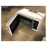 Vissani 1.7 cu. ft. 1000-Watt Over the Range Microwave in White Missing the Plate Inside Customer Returns See Pictures