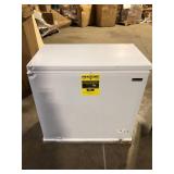 Magic Chef 7.0 cu. ft. Chest Freezer in White Damaged Customer Returns See Picures