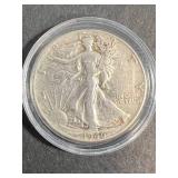 1946 US WALKING LIBERTY HALF DOLLAR IN AIRTITE