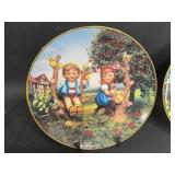 Set of 8 Danbury Mint M.I. Hummel Little Companions Collector Plates