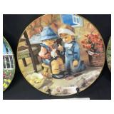 Set of 8 Danbury Mint M.I. Hummel Little Companions Collector Plates