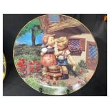 Set of 8 Danbury Mint M.I. Hummel Little Companions Collector Plates