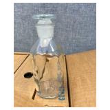 24 - 250ml Bottles Narrow Mouth, Metric Capacity Boro Glass