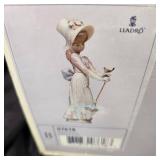 LLADRO 07618 Garden Song Figurine Retired