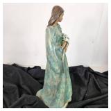 LLADRO 12422 Figurine Sincerity 17" Tall Great Condition
