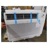 New - LG 18,000 BTU 230/208V Window Air Conditioner Cools 1000 sq. ft. with and Remote in White