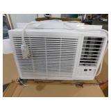 LG 12,200 BTU 230/208V Window Air Conditioner Cools 570 Sq. Ft. with Heater and Wi-Fi Enabled in White