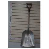 scoop shovel