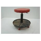 Shop stool on rollers