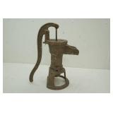 Yard pump, cast iron