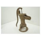 Yard pump, cast iron
