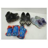 Kids shoes and knee guards