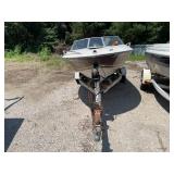 1982 Crestliner Nordic - Boat