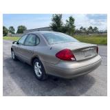 2003 Ford Taurus SES