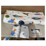 Twin Size Uozzi Bedding Home Collection Rocket Day Set