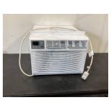 Zimtown 12000BTU 110V Window Mounted Median Air Conditioner with WIFI