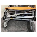 Fiskars Reel Lawn Mower 18-inch 5-Blade Push Mower with InertiaDrive for More Cutting Power