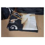Comforter with Two Pillowcases -King