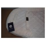 Equinavia Ultra Fleece Trimmed Show Pad -Medium