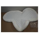 Equinavia Ultra Fleece Trimmed Show Pad -Medium