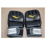 Everlast Boxing Wrist Wrap Heavy Bag Gloves Level II -Small/Medium