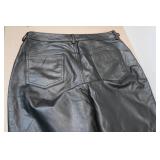 Wilsons Black Leather Ladies Pants -Size 16