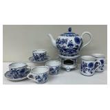 Hutschenreuther Teapot with Warmer with Assortments of Cups