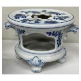 Hutschenreuther Teapot with Warmer with Assortments of Cups