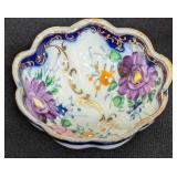 Vintage Petite Painted Porcelain Scalloped Edge Desert Bowl Set